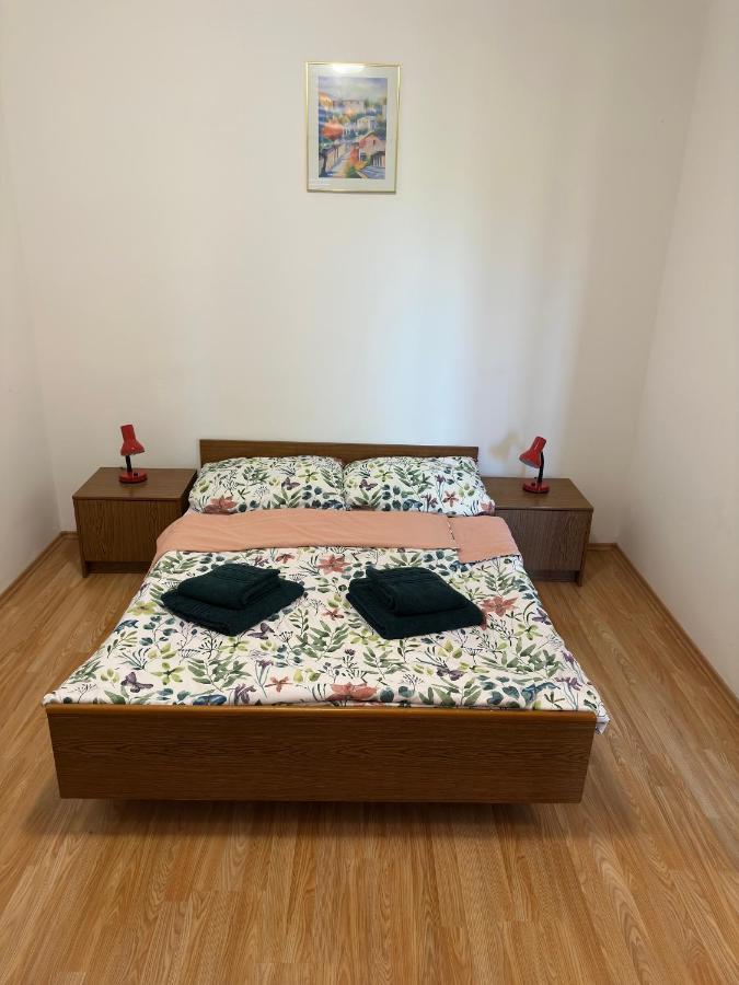 Apartmani Marko Novalja Ngoại thất bức ảnh