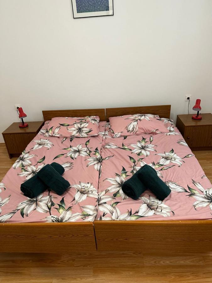 Apartmani Marko Novalja Ngoại thất bức ảnh