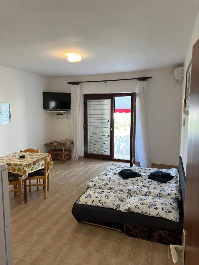 Apartmani Marko Novalja Ngoại thất bức ảnh