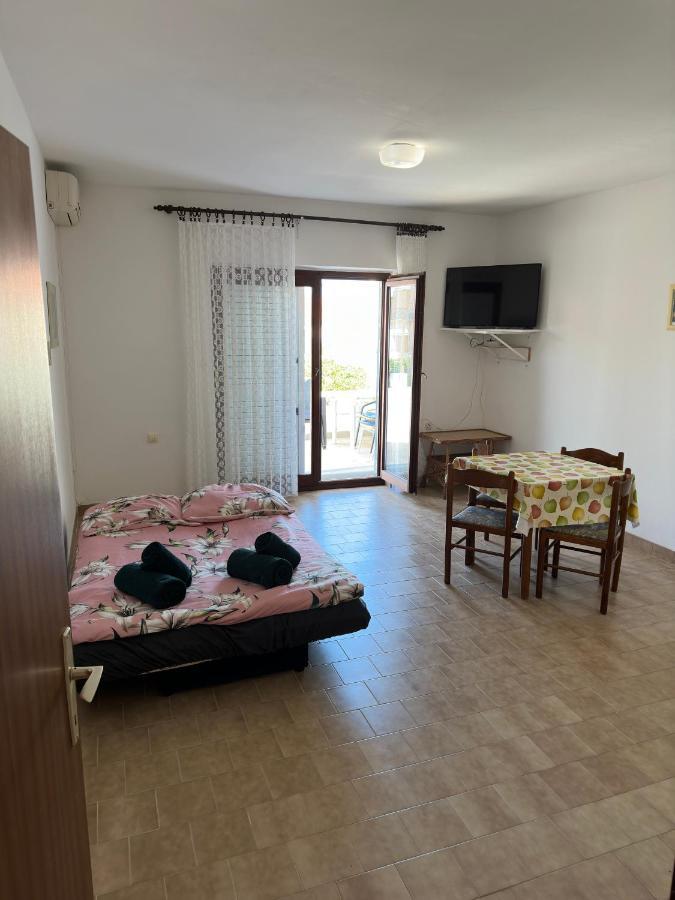 Apartmani Marko Novalja Ngoại thất bức ảnh