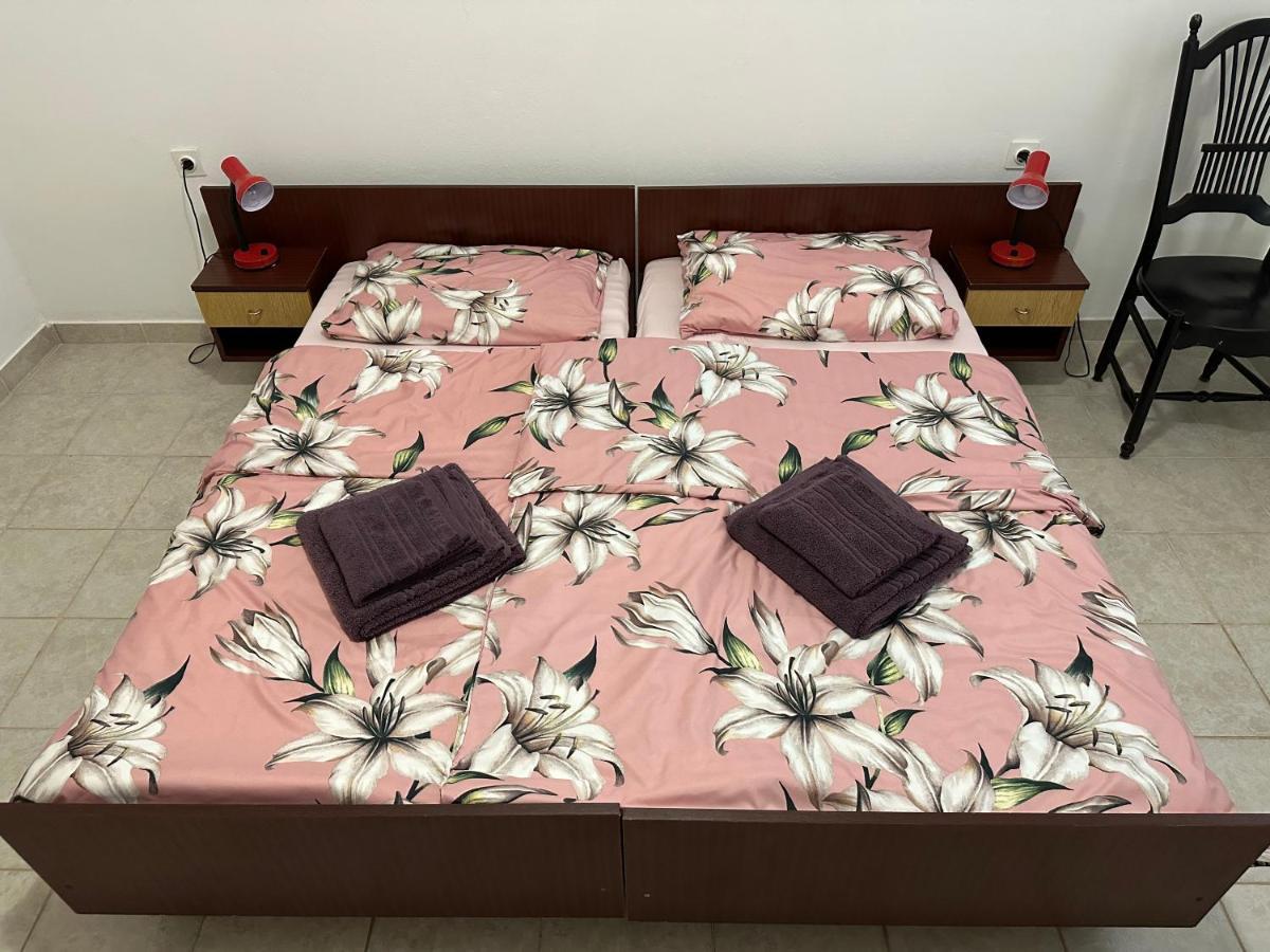 Apartmani Marko Novalja Ngoại thất bức ảnh