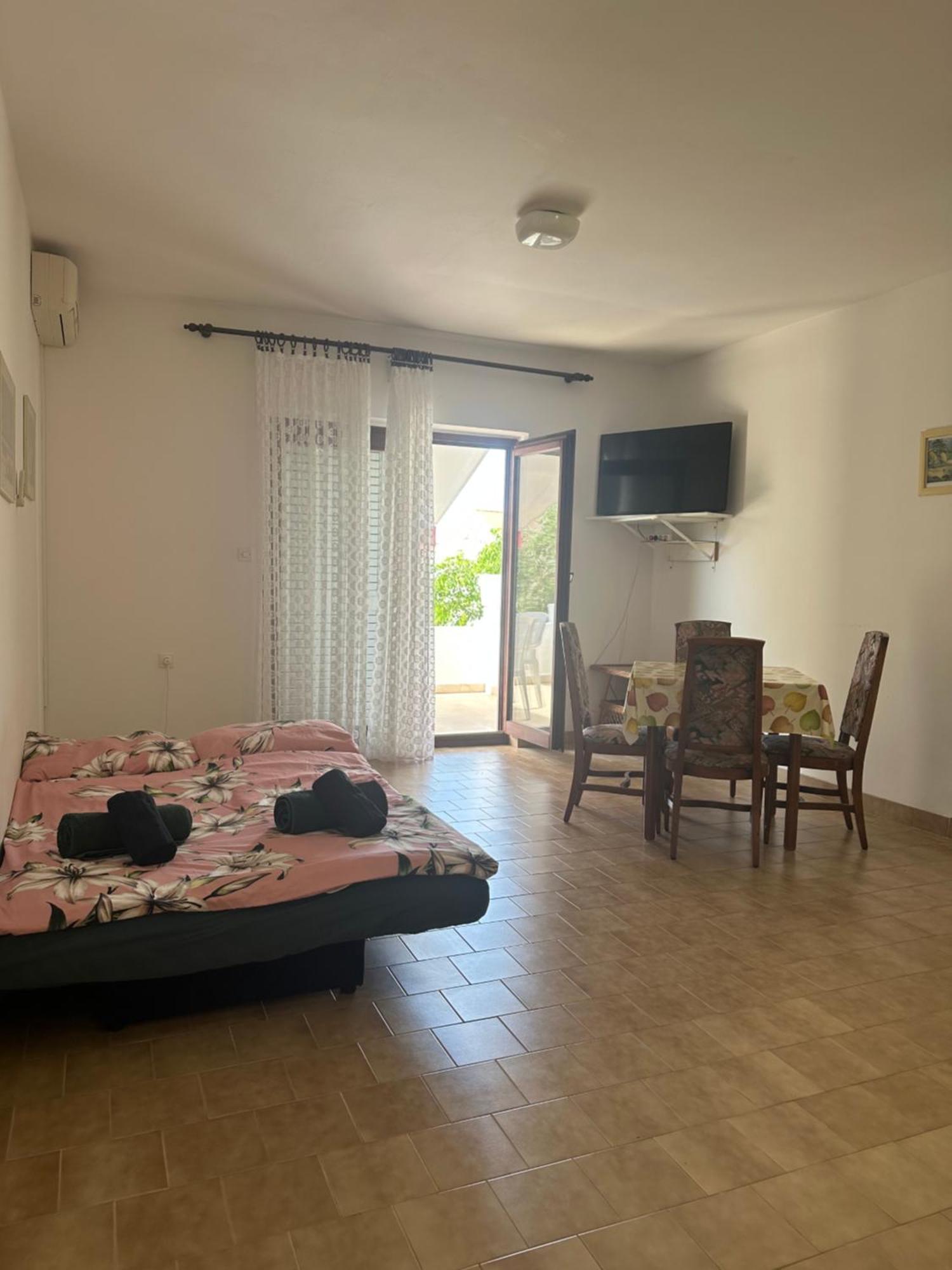 Apartmani Marko Novalja Ngoại thất bức ảnh