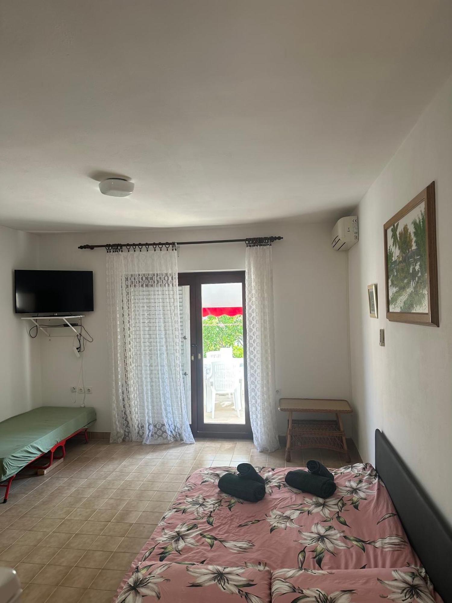 Apartmani Marko Novalja Ngoại thất bức ảnh